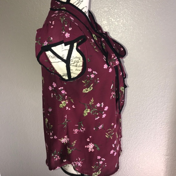 Floral bow burgundy blouse size L large - Picture 3 of 6